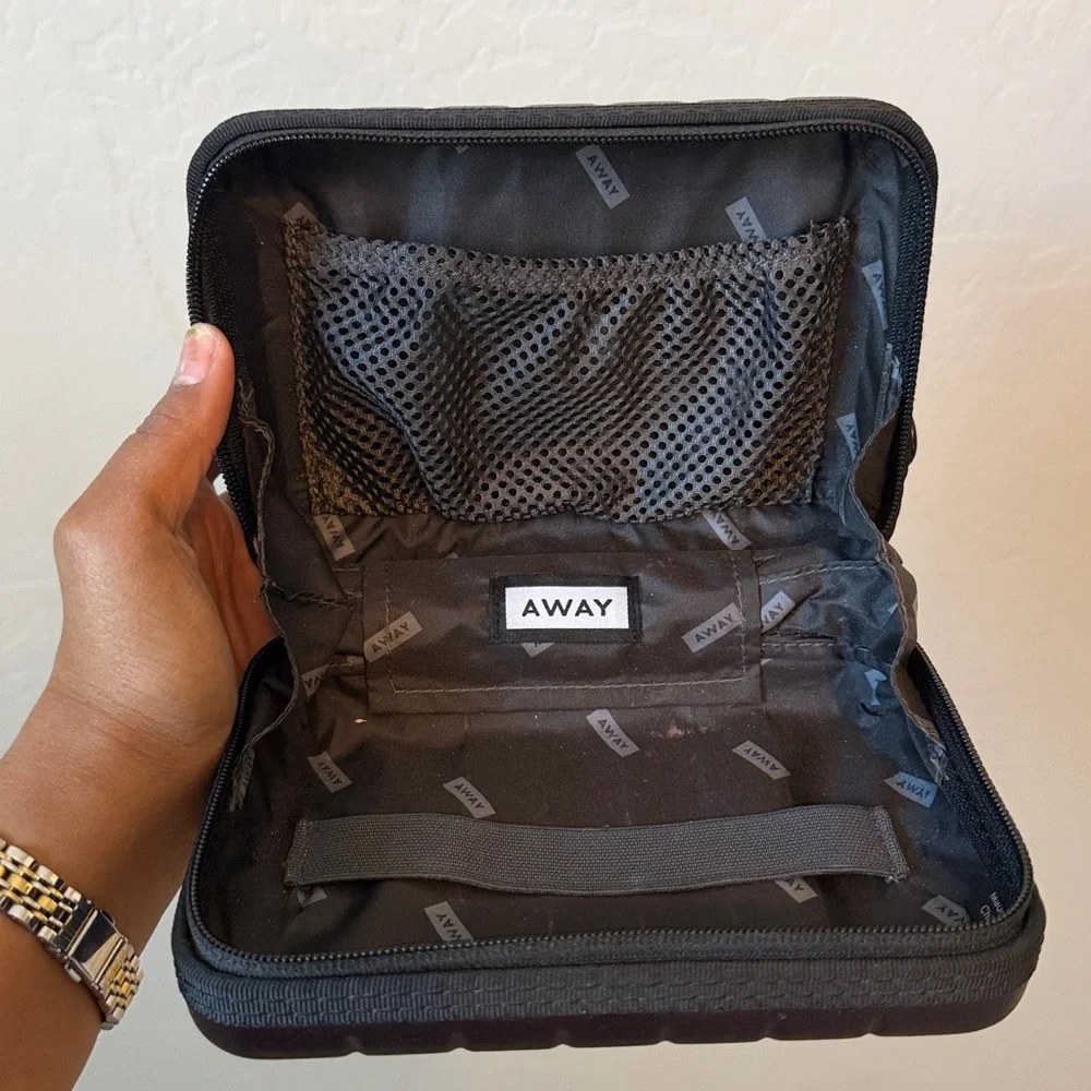 Away Mini Suitcase Travel Case in Amethyst - Picture 5 of 5